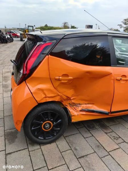 Toyota Aygo x-cite - 10