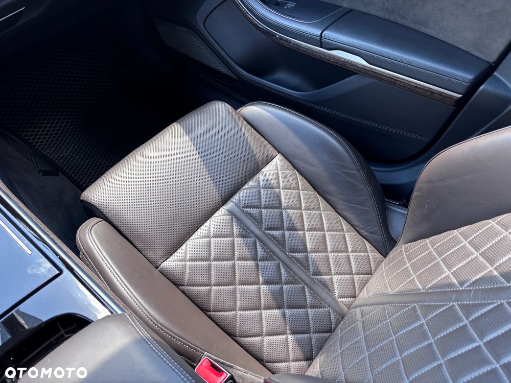 Audi A8 L 55 TFSI mHEV Quattro Tiptr - 24