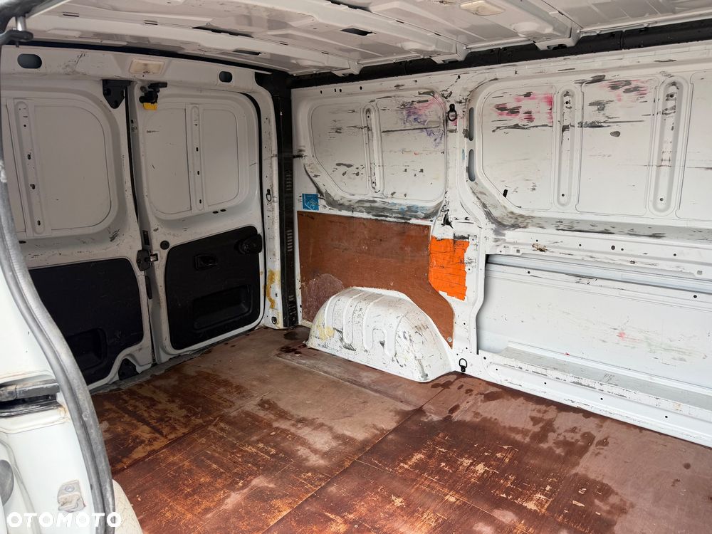 Renault Trafic - 21