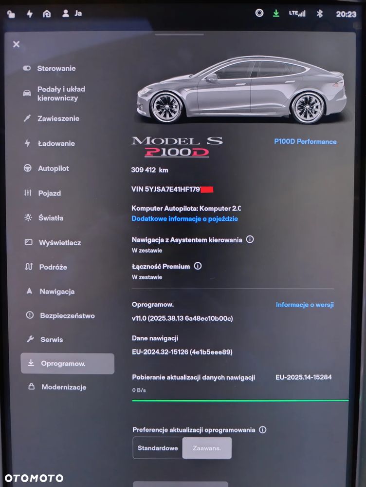 Tesla Model S - 8