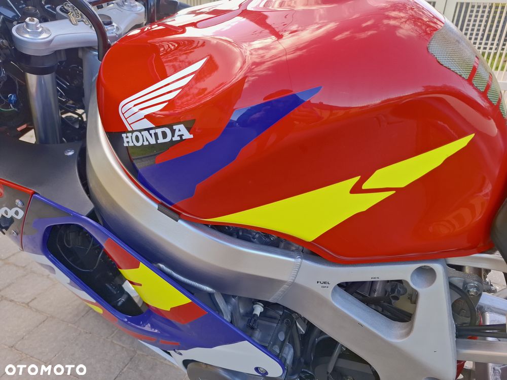 Honda CBR - 30
