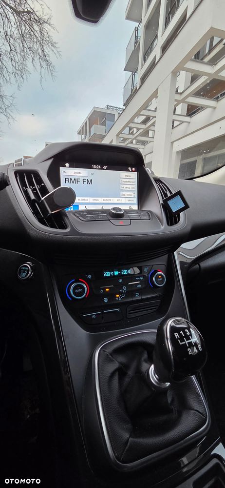 Ford Kuga 1.5 EcoBoost 2x4 Titanium - 15