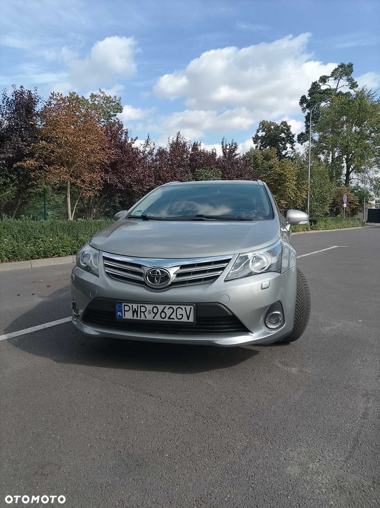 Toyota Avensis - 2