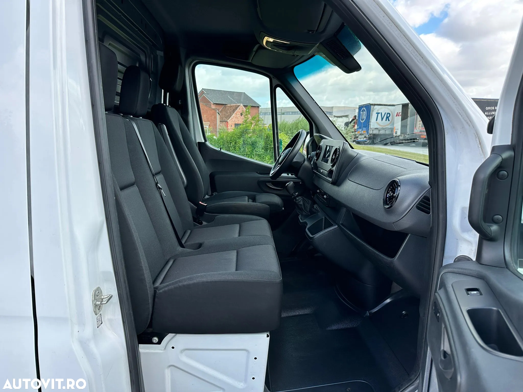 Mercedes-Benz Sprinter 317 CDI L2H2 - 13
