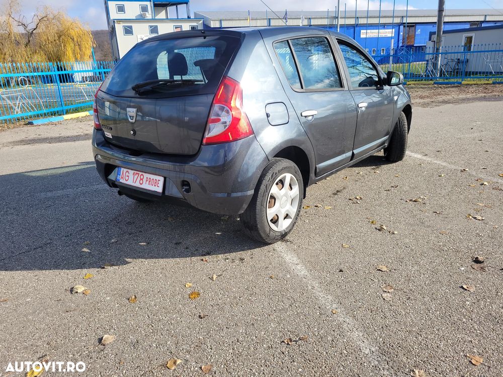 Dacia Sandero - 4