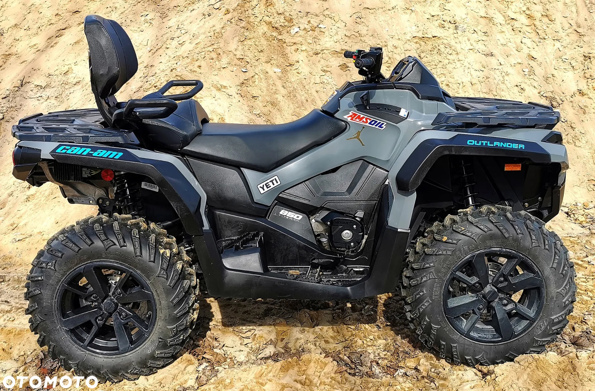 Can-Am Outlander Max - 9