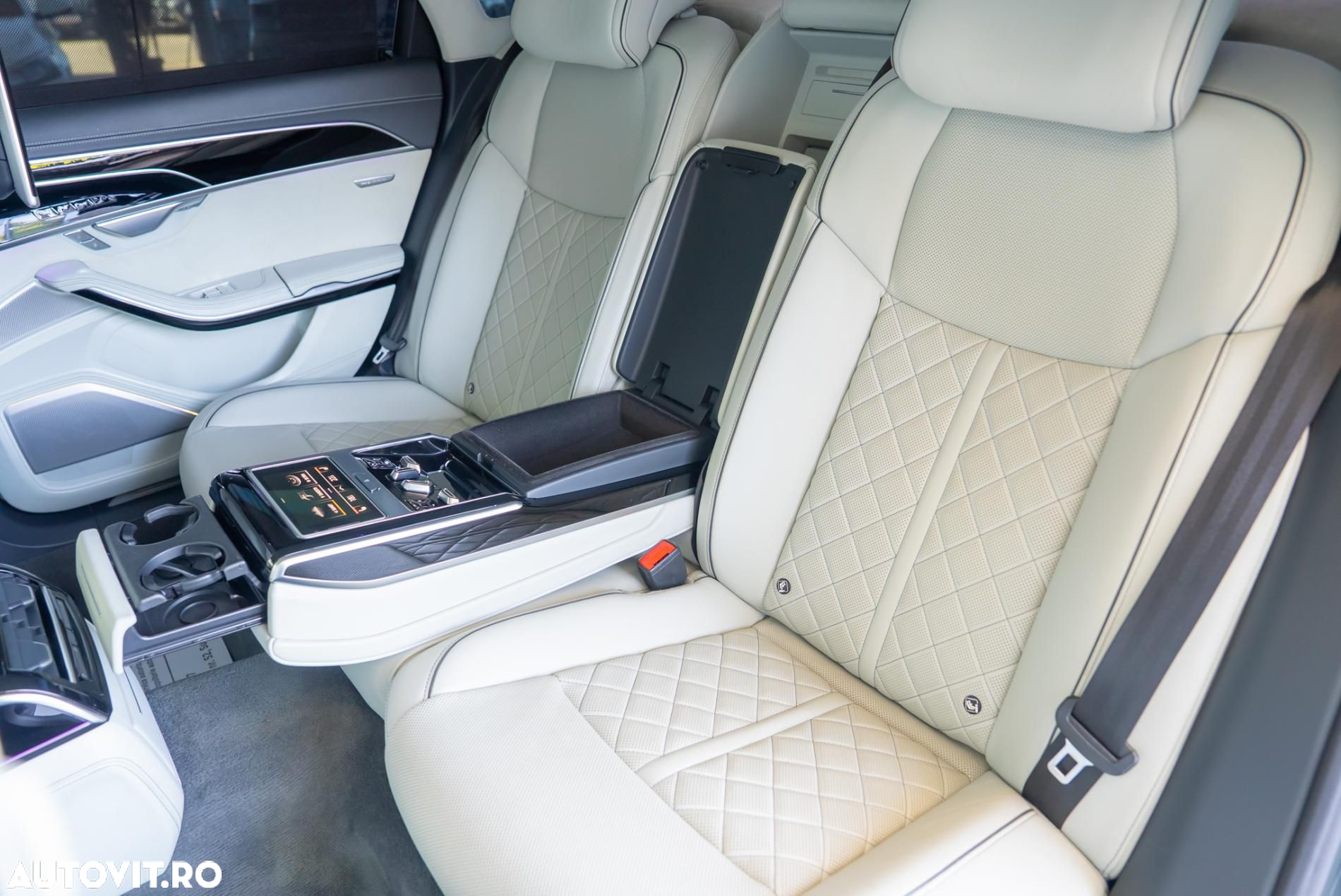 Audi A8 - 23