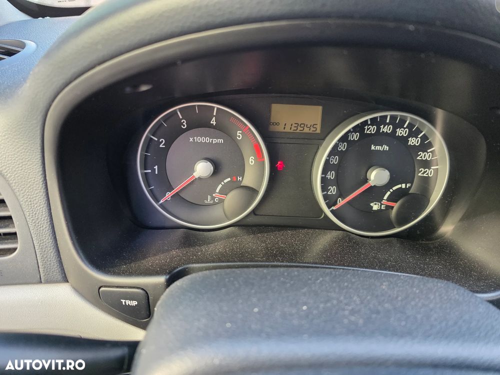 Hyundai Accent MC 1.5 CRDI GL - 4