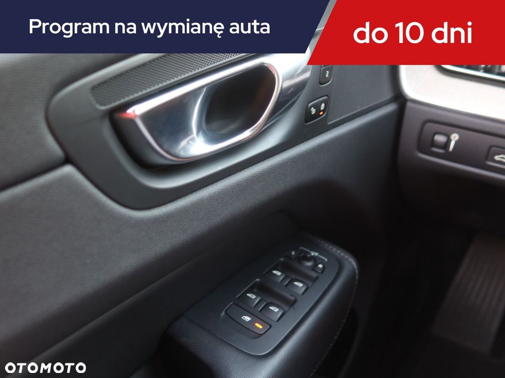 Volvo XC 60 - 22