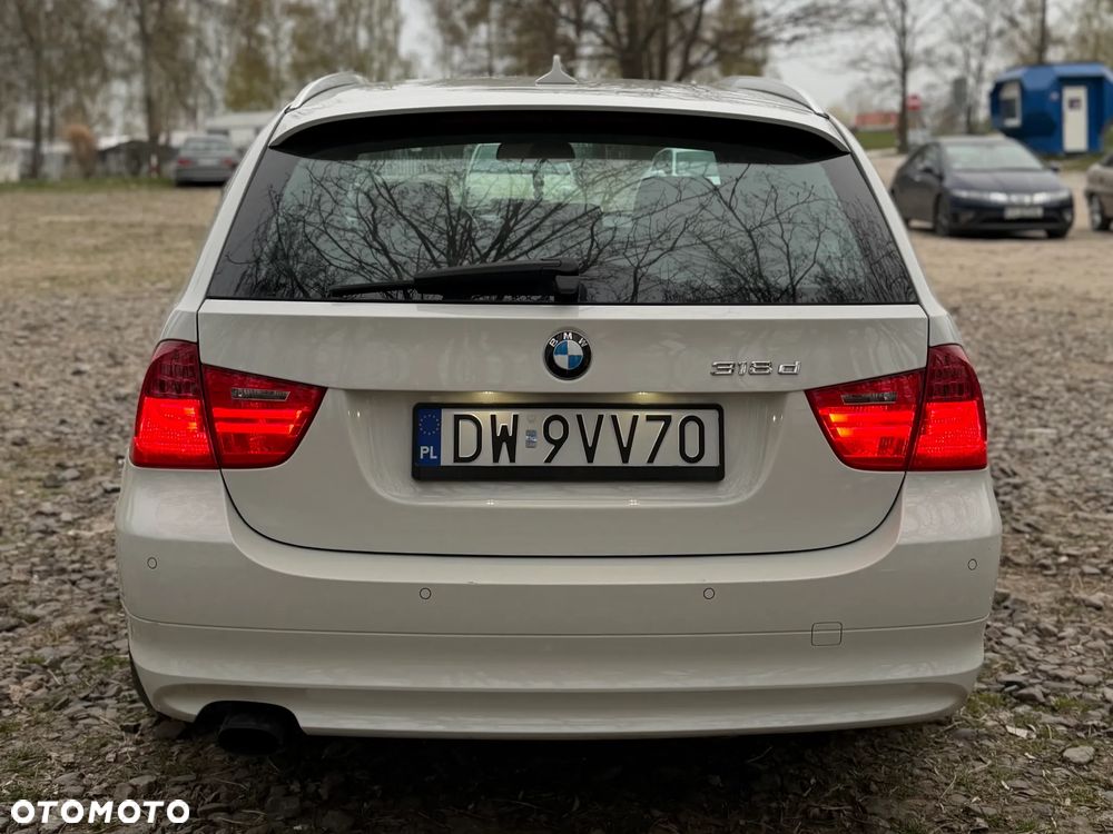 BMW Seria 3 320d - 6