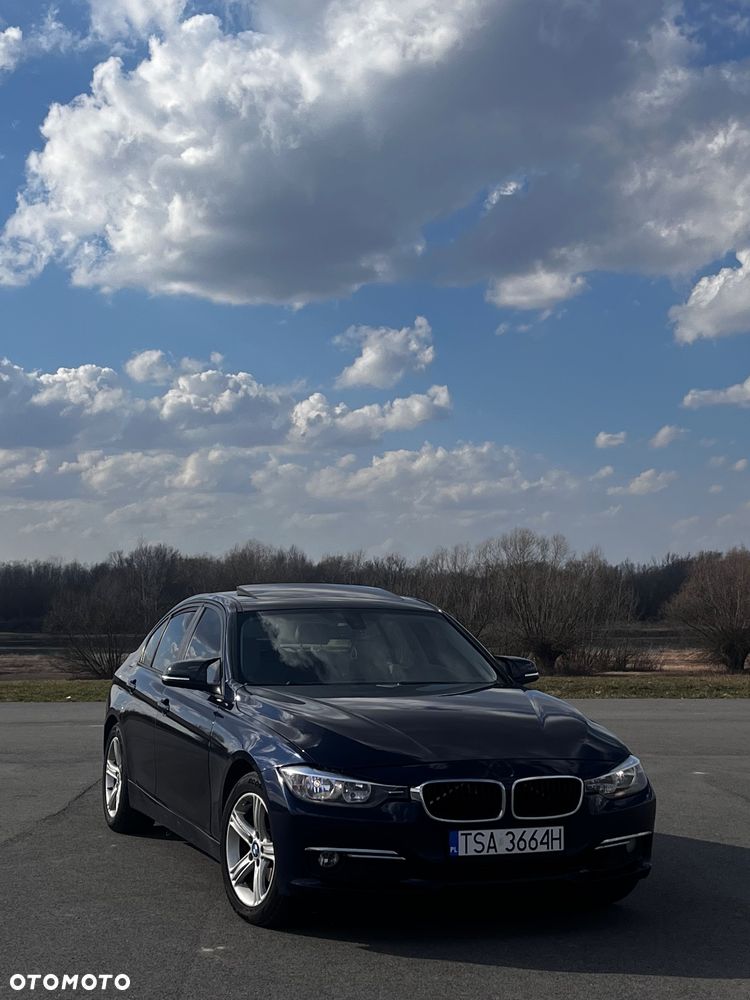 BMW Seria 3 328i Luxury Line - 1