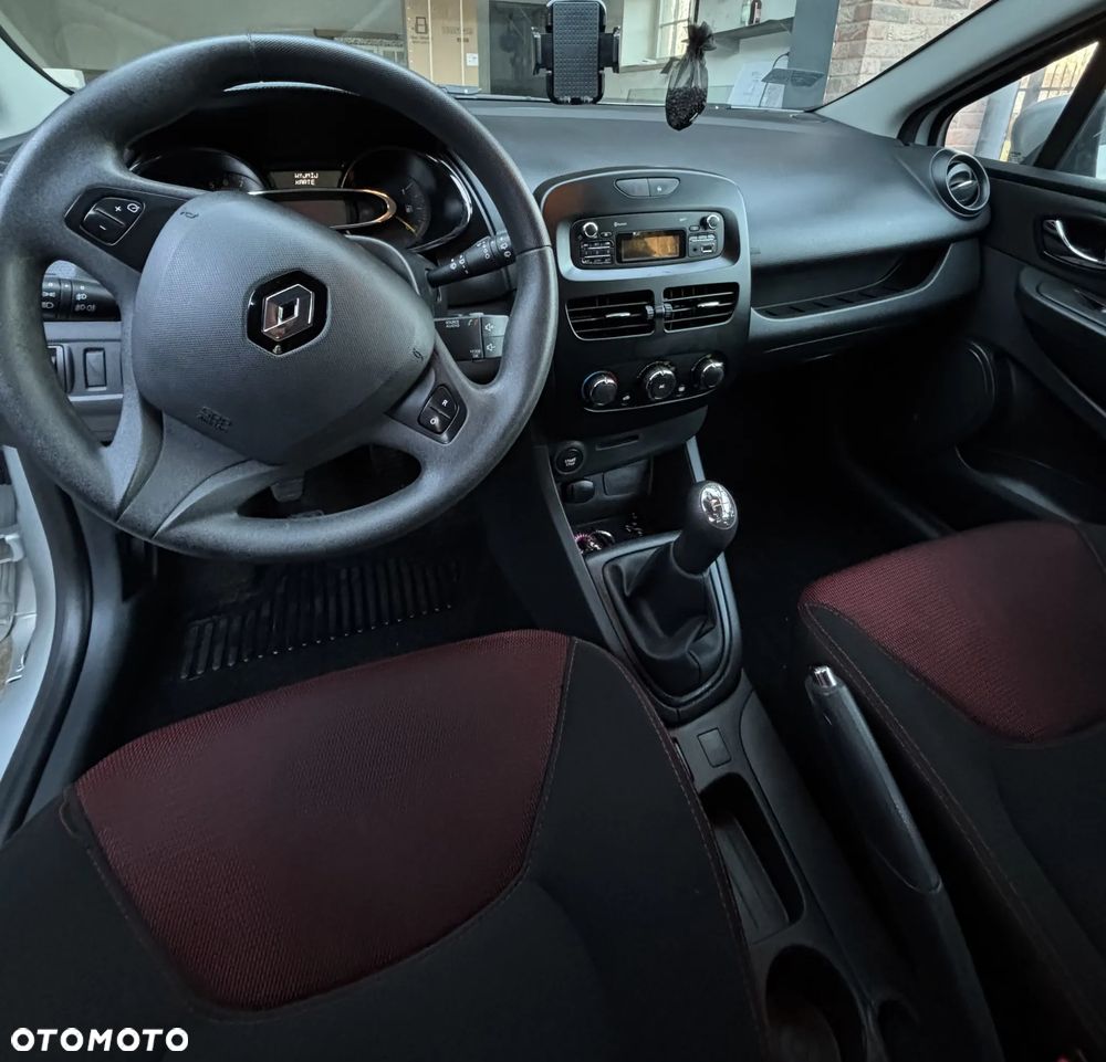Renault Clio - 2