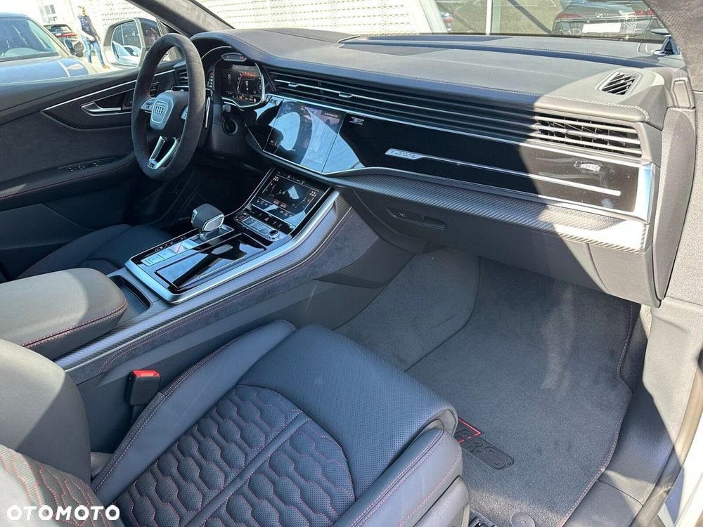 Audi RS Q8 - 31