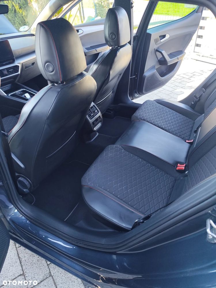 Seat Leon 1.5 eTSI FR DSG - 6