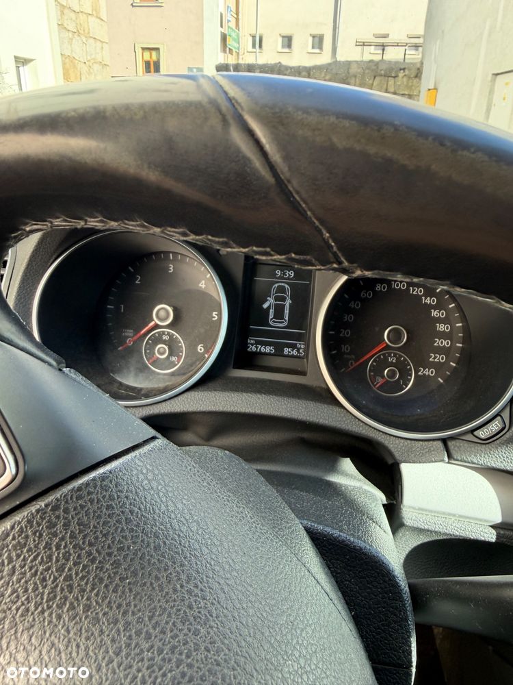 Volkswagen Golf 1.6 TDI DPF Comfortline - 18