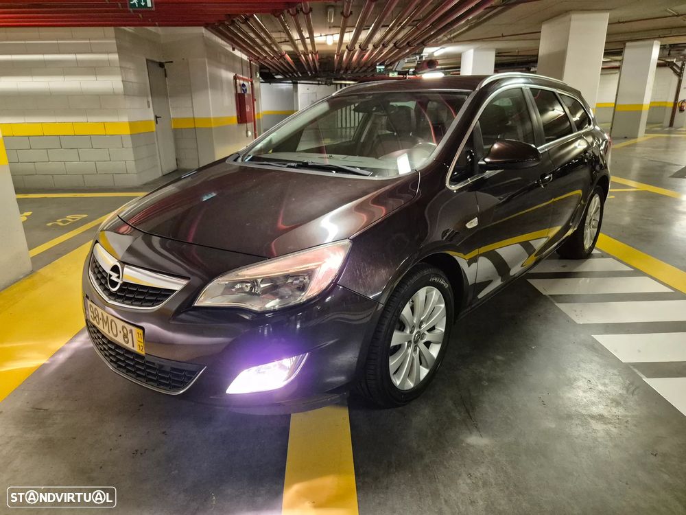 Opel Astra Sports Tourer 1.7 CDTi Cosmo - 4