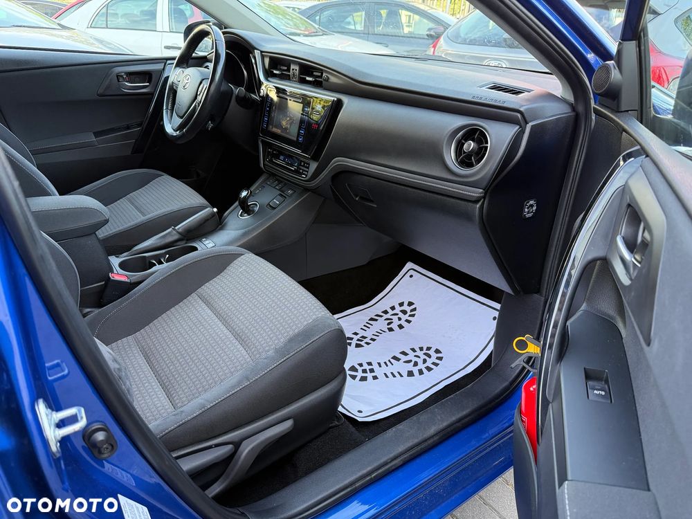 Toyota Auris 1.8 VVT-i Hybrid Automatik Style Selection - 17