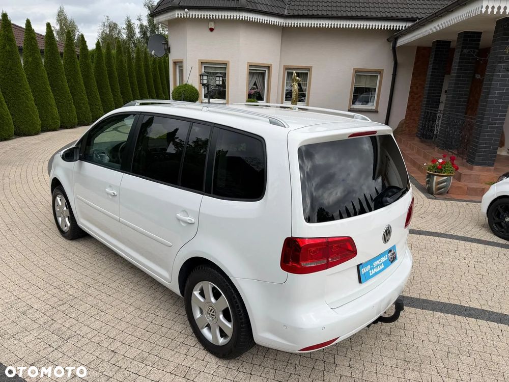 Volkswagen Touran 2.0 TDI DPF BlueMotion Technology DSG Life - 19