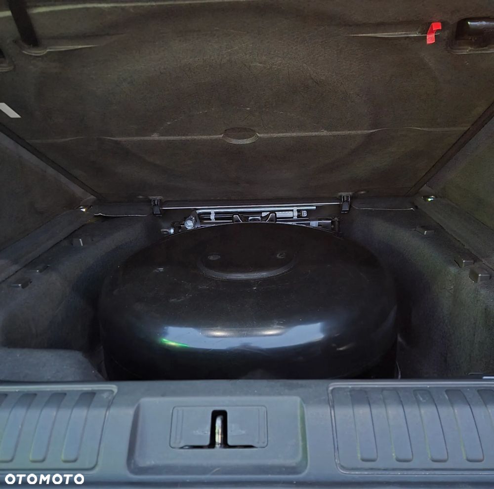 Land Rover Range Rover Sport - 39