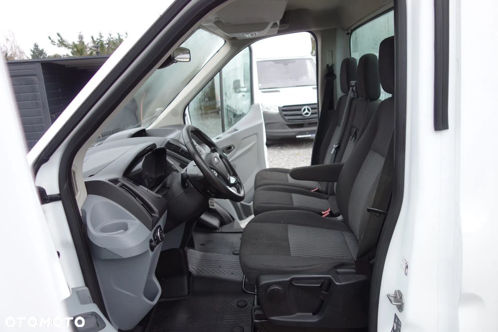 Ford Transit 2.0 Ecoblue 170 KM  Skrzynia 3.74 M Klima - 14