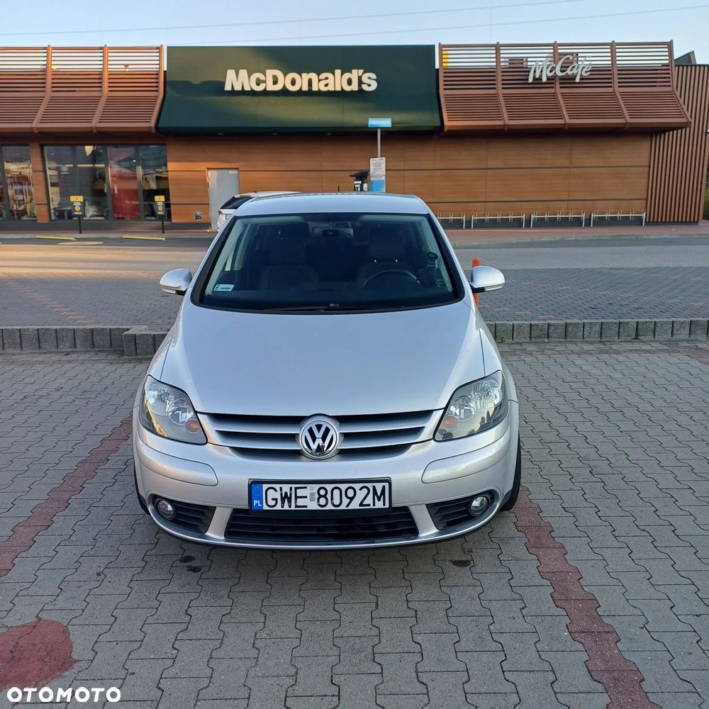 Volkswagen Golf 1.6 FSI Comfortline Tiptr - 1