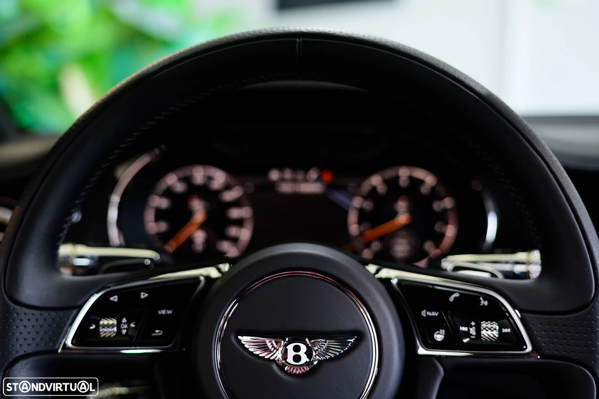 Bentley Continental GT V8 Mulliner - 32