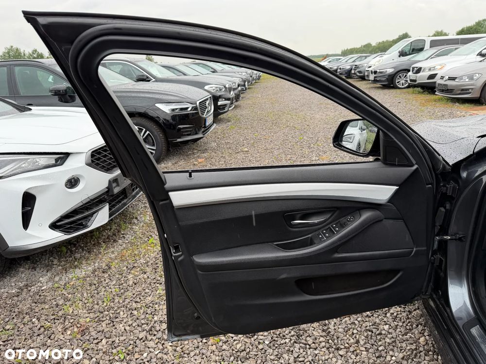BMW Seria 5 - 36