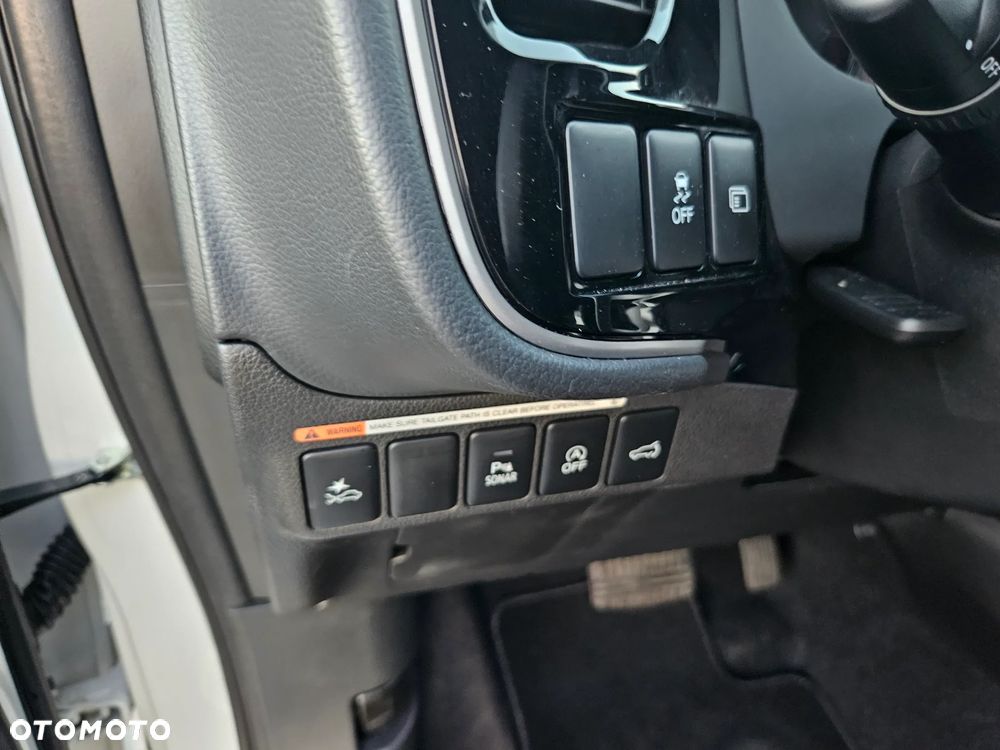 Mitsubishi Outlander 2.0 2WD CVT Active+ - 16