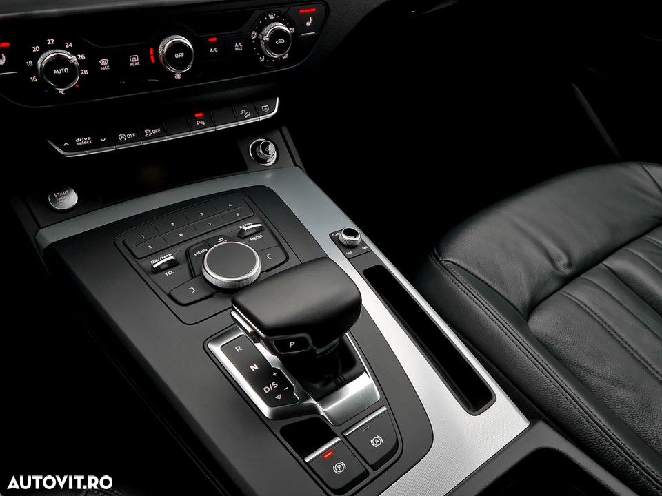 Audi Q5 2.0 TFSI S tronic Design - 18