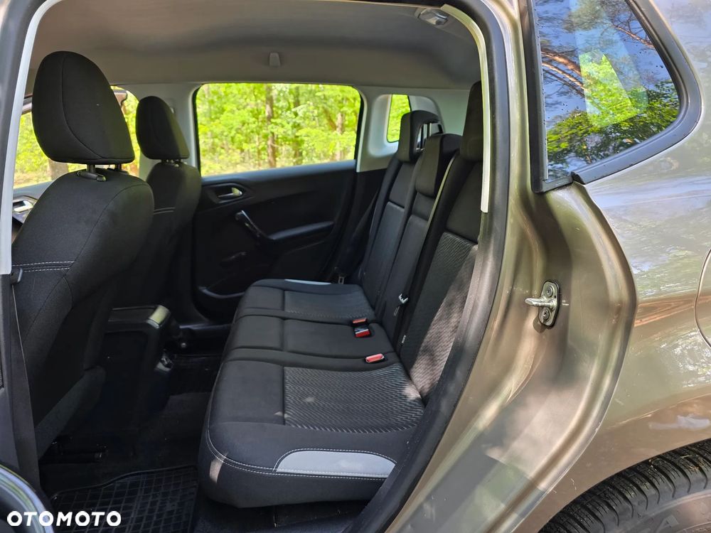 Peugeot 2008 1.2 VTi Allure - 6