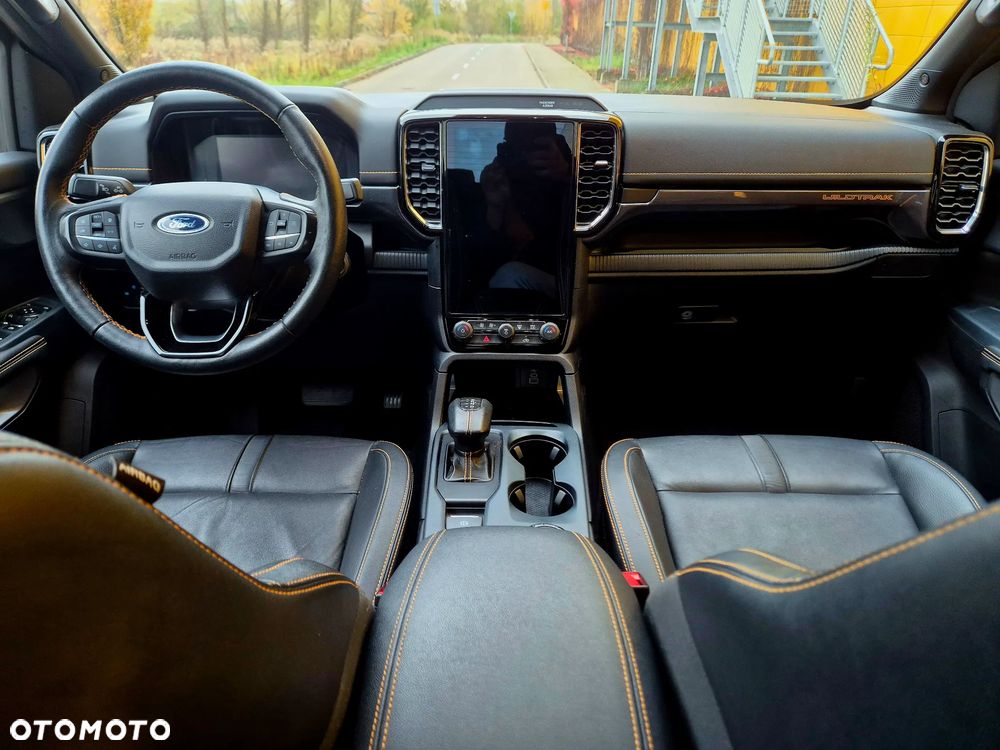 Ford Ranger 2.0 EcoBlue Bi-Turbo 4x4 DC Wildtrak - 24