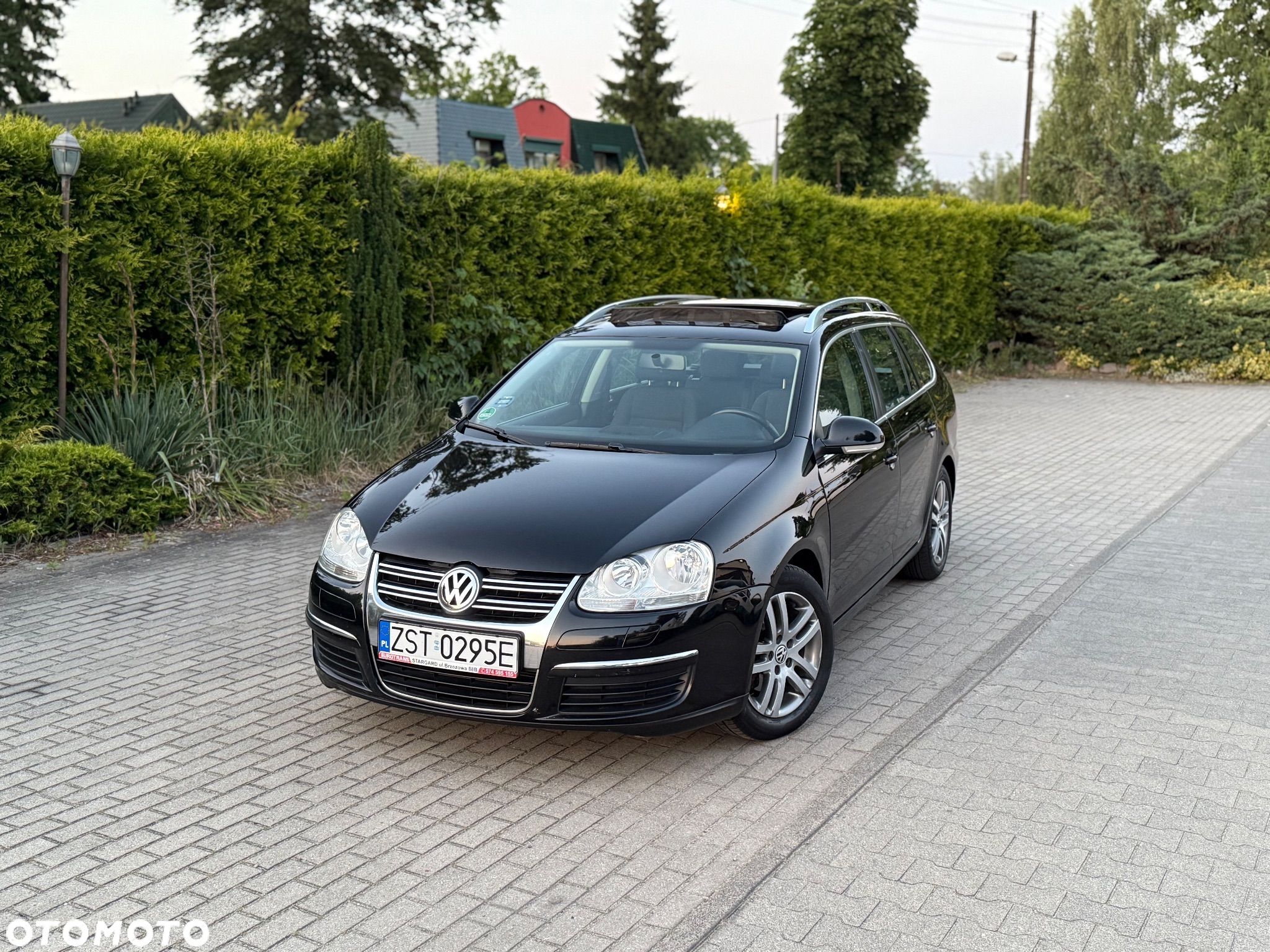 Volkswagen Golf 2.0 TDI DPF DSG Highline - 1