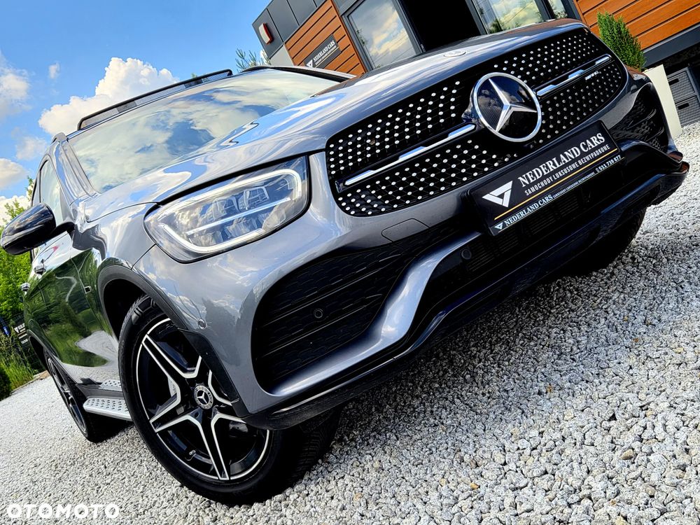 Mercedes-Benz GLC 300 de 4Matic 9G-TRONIC AMG Line Plus - 39