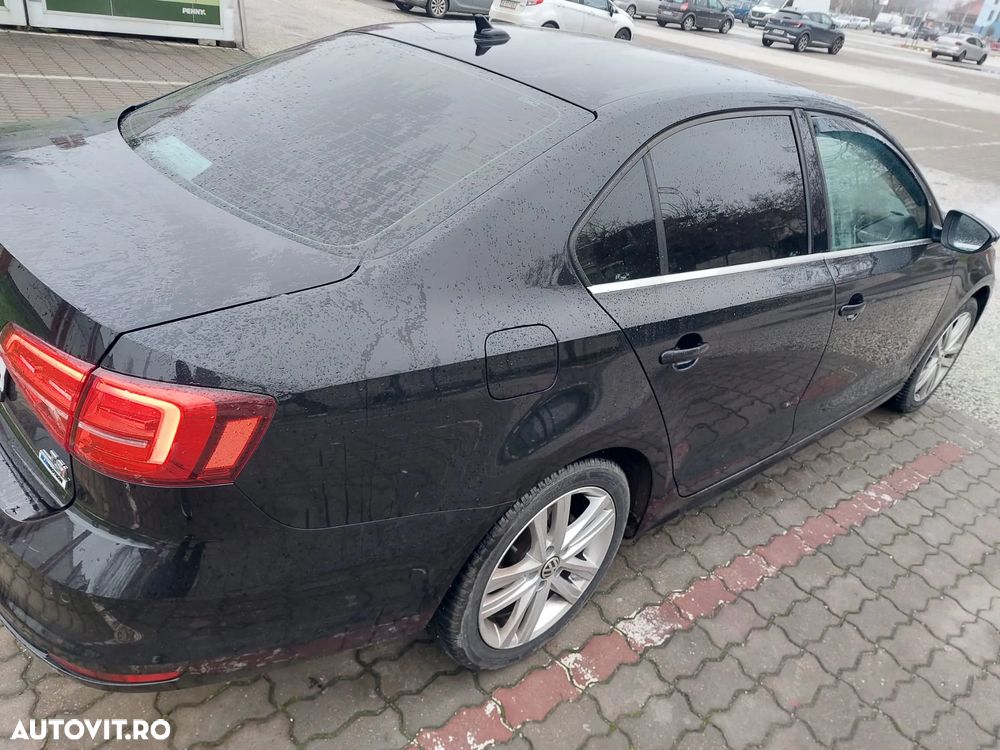 Volkswagen Jetta 1.4 TSI Highline - 9