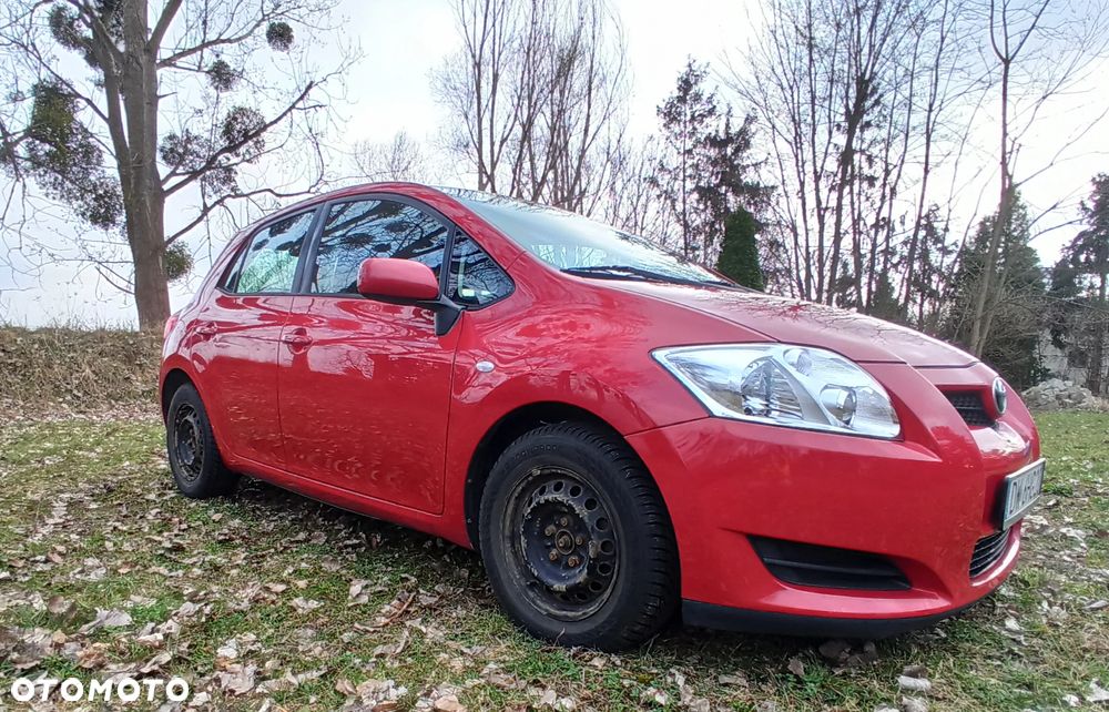 Toyota Auris 1.4 VVT-i Luna - 1