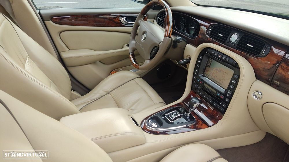 Jaguar XJ XJ6 2.7 D V6 Executive - 10
