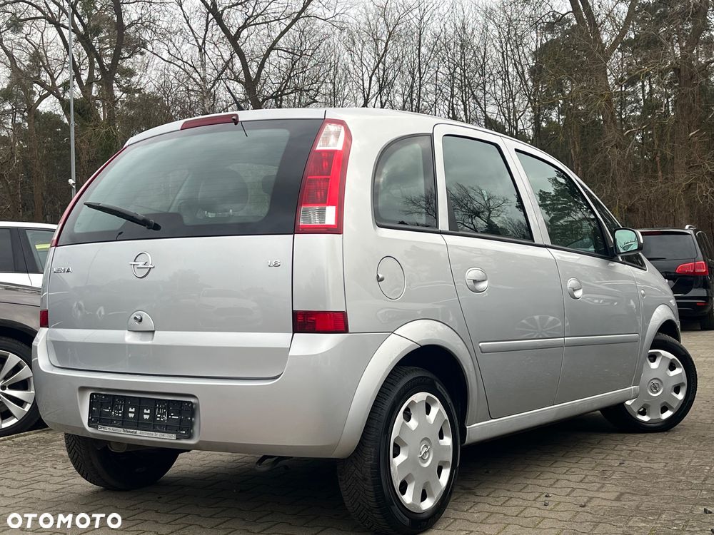 Opel Meriva 1.6 16V (Essentia) - 9