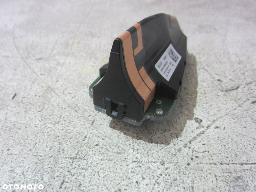 BMW G01 F48 G07 ANTENA REKIN PŁETWA NA DACH 65208794263 8794263 65209291487 - 4