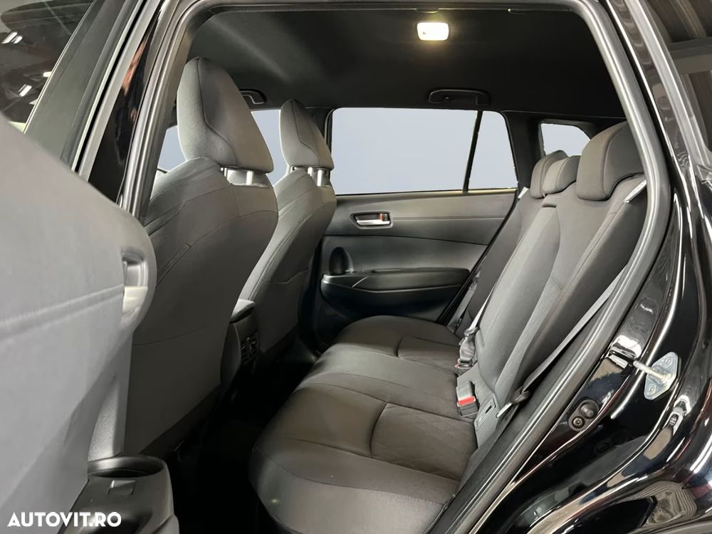 Toyota Corolla Cross 1.8 VVT-i Team Deutschland - 10