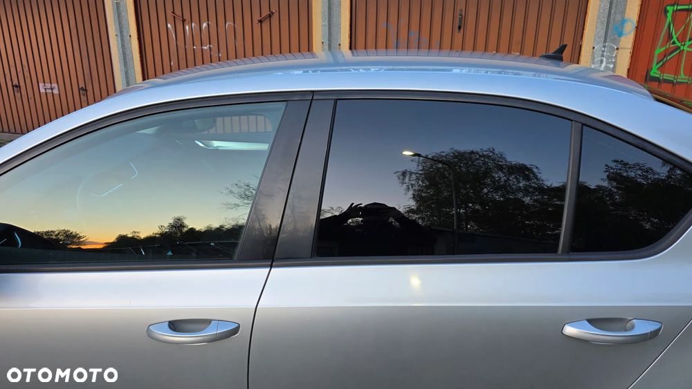 Skoda Octavia 2.0 TDI Style DSG - 9