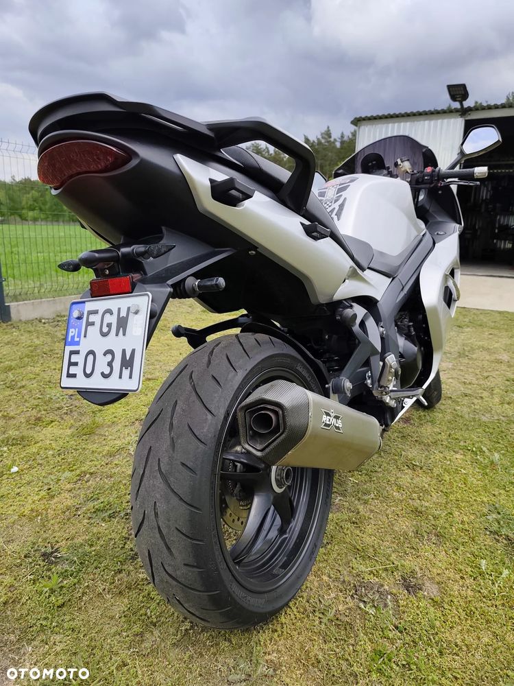 Triumph Sprint - 9