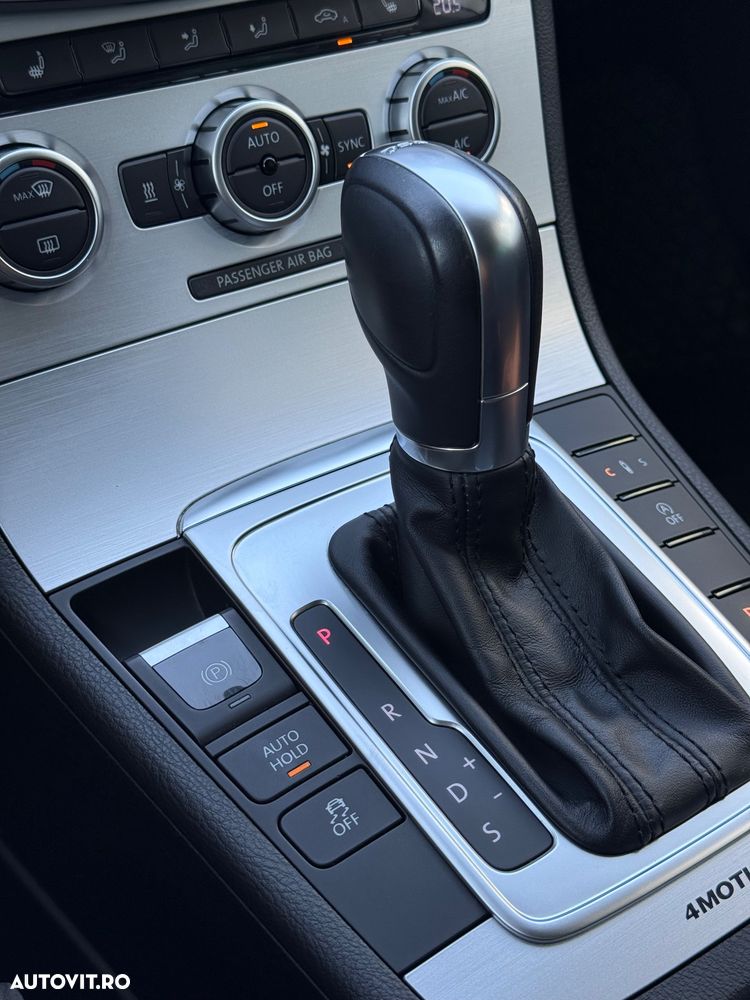 Volkswagen Passat CC 2.0 TDI BMT DSG 4Motion - 11