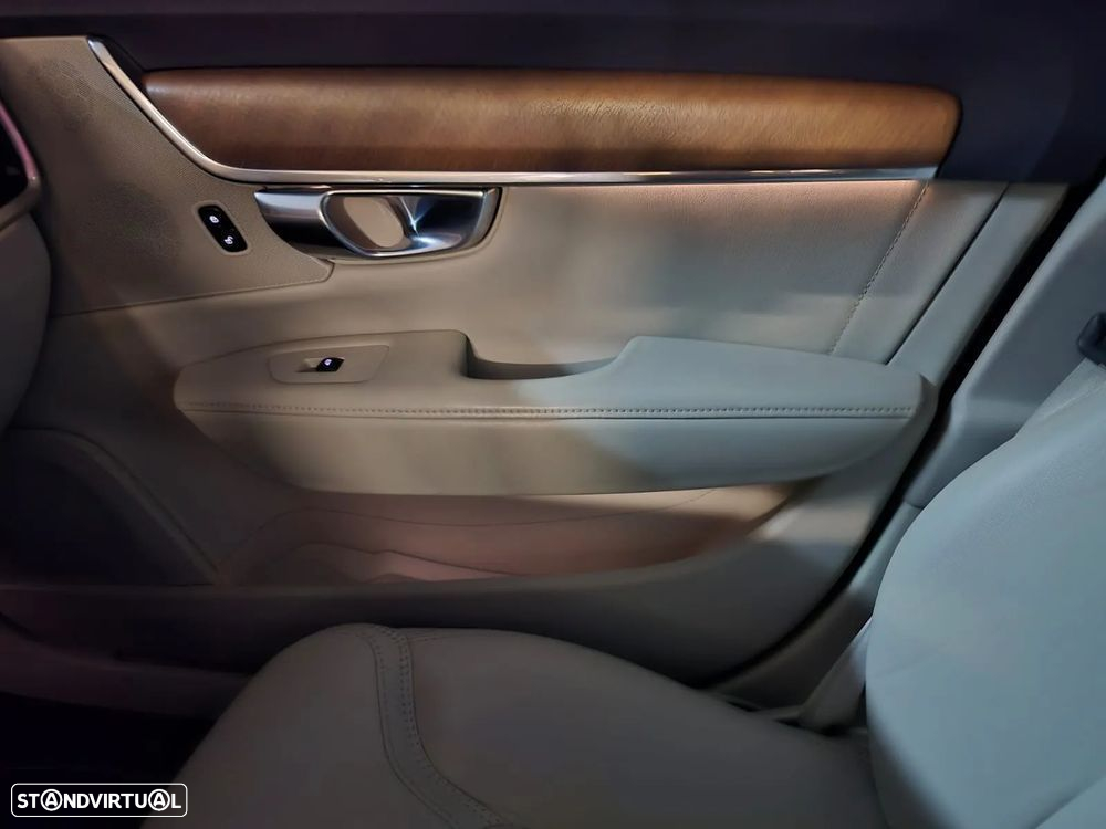 Volvo V90 2.0 D4 Inscription Geartronic - 31