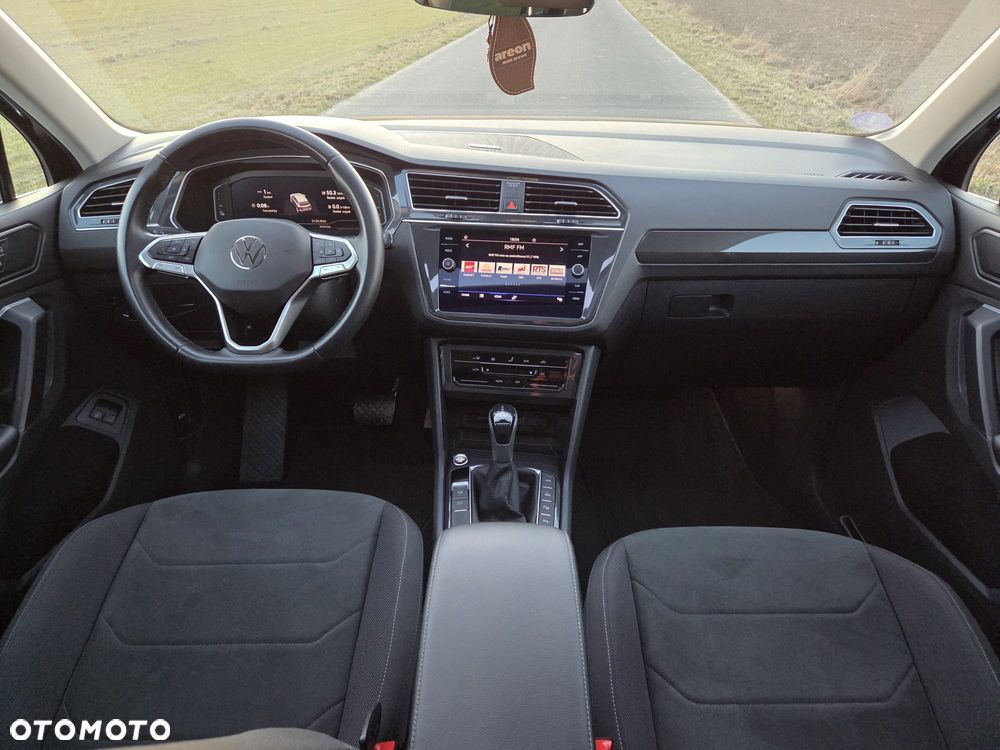 Volkswagen Tiguan - 16