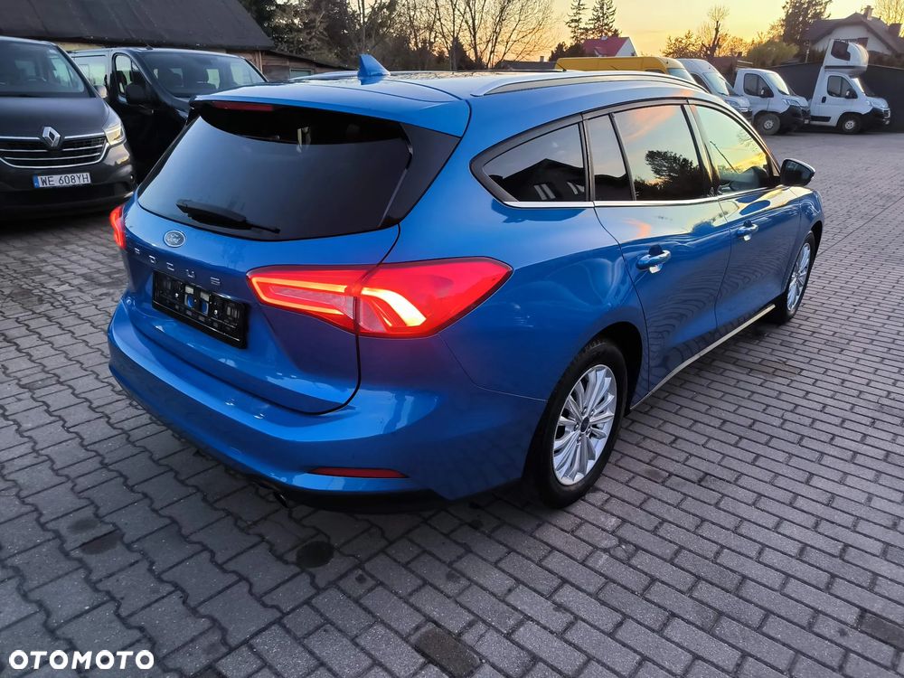 Ford Focus 1.5 EcoBlue Start-Stopp-System TITANIUM DESIGN - 4