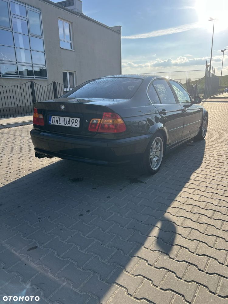 BMW Seria 3 330i - 2