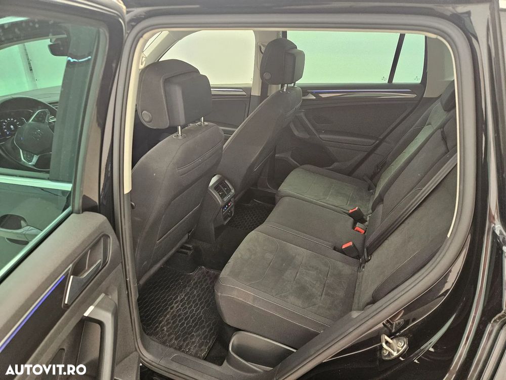Volkswagen Tiguan - 9
