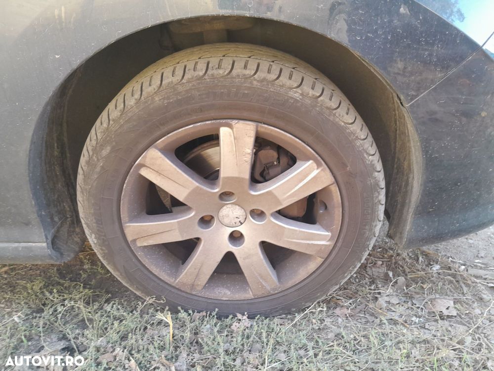 Dezmembrari  Peugeot 308 (4A, 4C)  2007  > 2013 1.6 HDi Motorina - 4