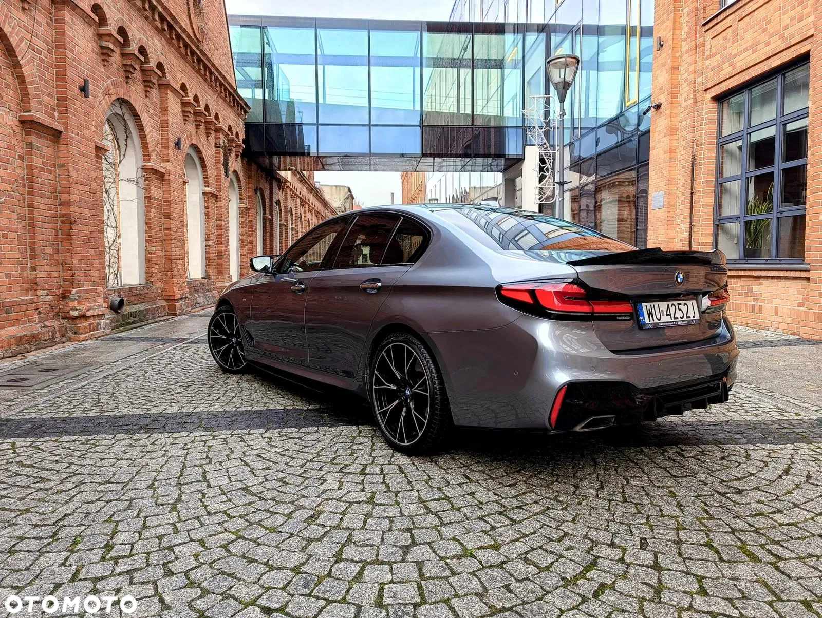 BMW Seria 5 530d xDrive M Sport sport - 12
