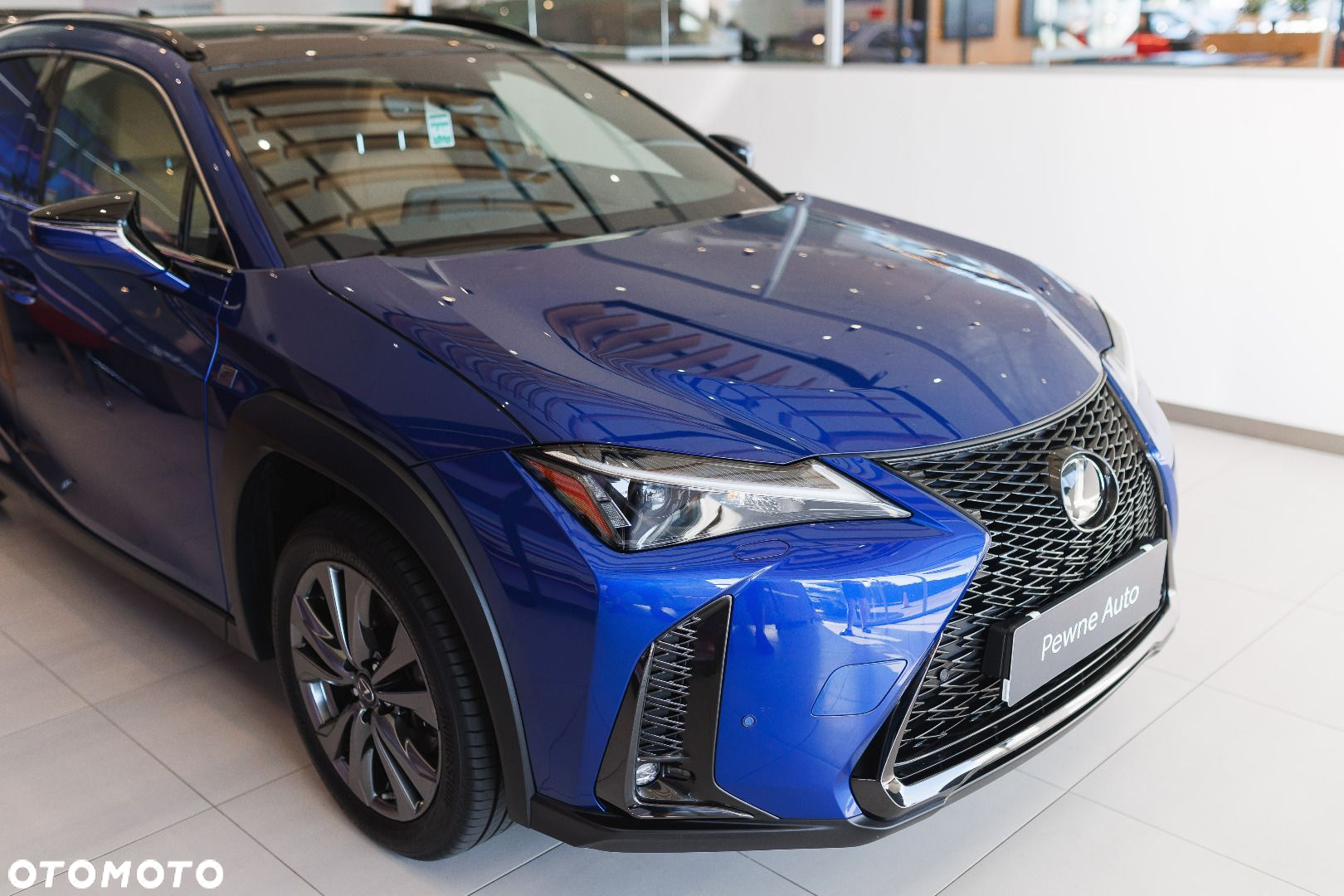 Lexus UX - 15